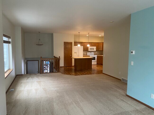 Building Photo - 4742 50th Ave S