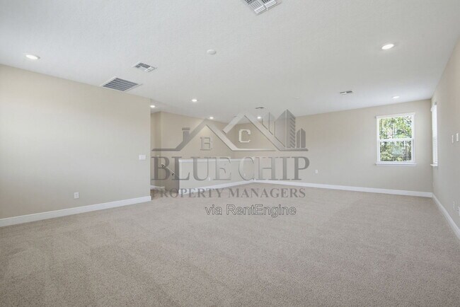 Building Photo - 1213 Pampus Dr