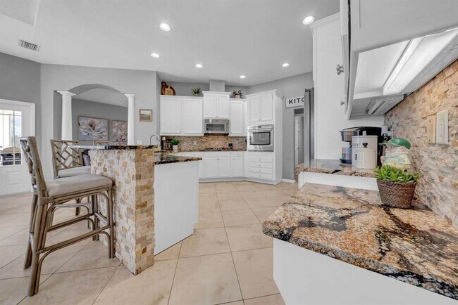 Building Photo - 5516 Winding Brook Ln