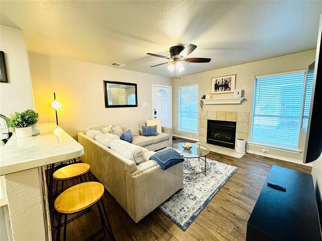 Building Photo - 2808 Sunset Strip Dr