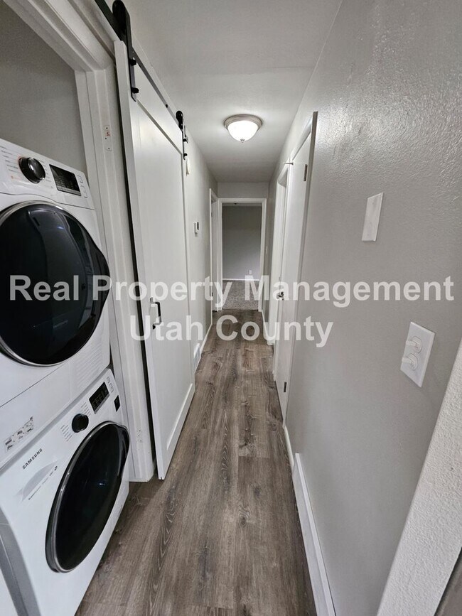 Building Photo - 1474 N 375 W