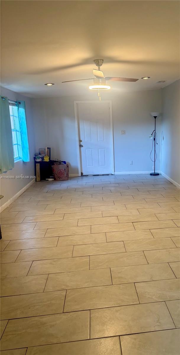 Building Photo - 2020 NE 26th St