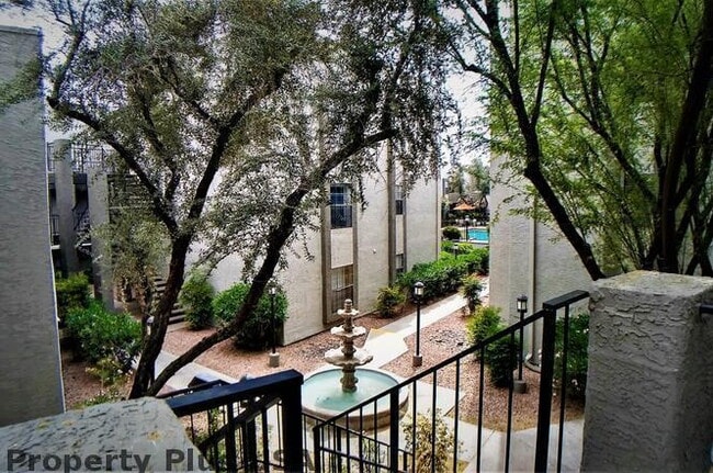 Building Photo - "Chic Scottsdale Retreat: Cozy 1-Bedroom Gem with Modern Comforts!"