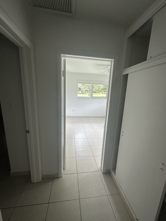 Main Guest Bedroom - 5400 Orduna Dr