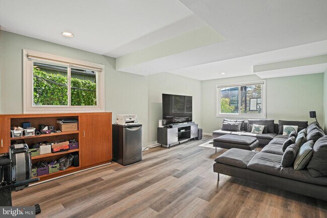 Building Photo - 6301 Crathie Ln