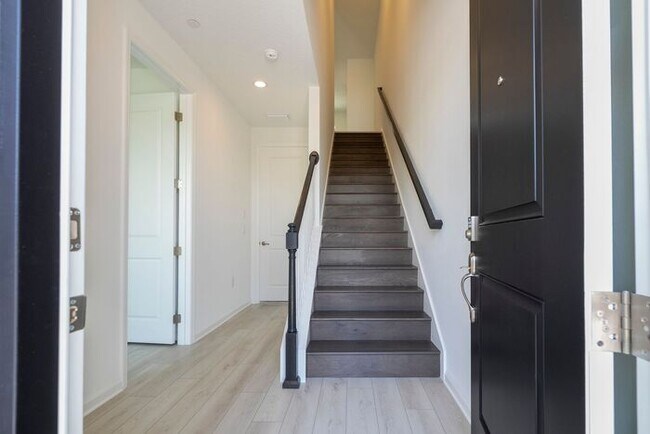 Building Photo - Modern 3-Bedroom 3.5-Bath Townhome with EV Charger, Smart Home Features, 2-Car Garage & Resort-St...