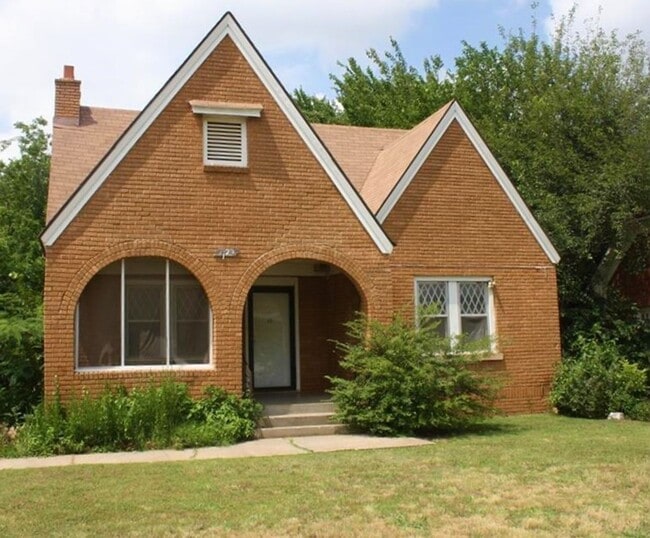 Building Photo - 3 BED 1.5 BATH NEAR OU MEDICAL CENTER