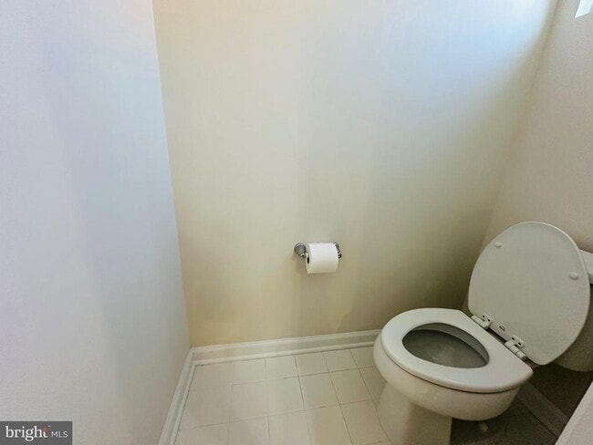 Building Photo - 22045 Broadway Ave