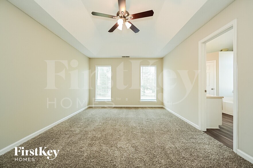 Building Photo - 4049 Fieldway Rd