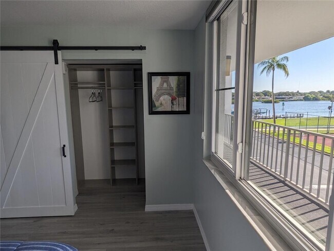 Building Photo - 19111 Vista Bay Dr