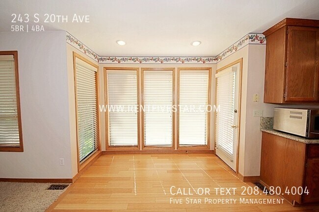 Building Photo - 243 S 20th Ave