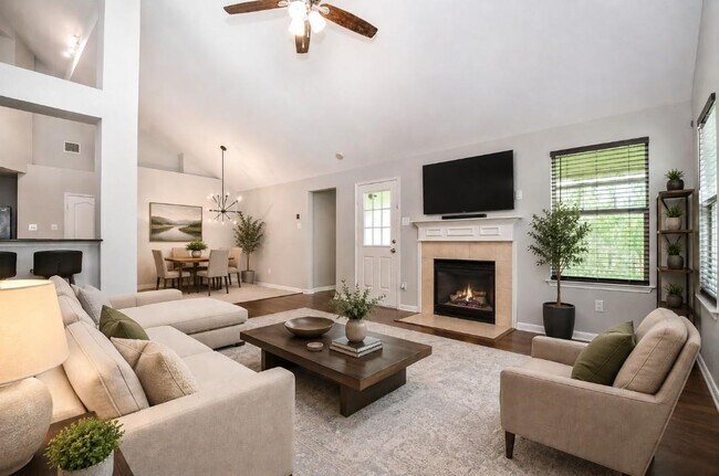 Building Photo - 20731 Rainmill Dr