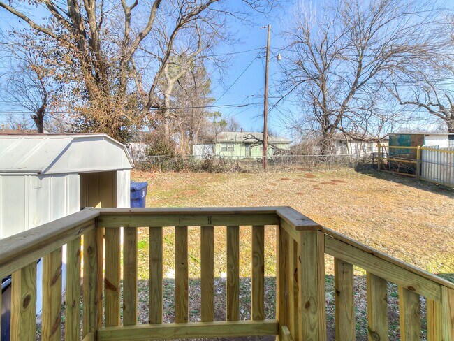 Building Photo - Newly Remodeled 3 Bedroom Home