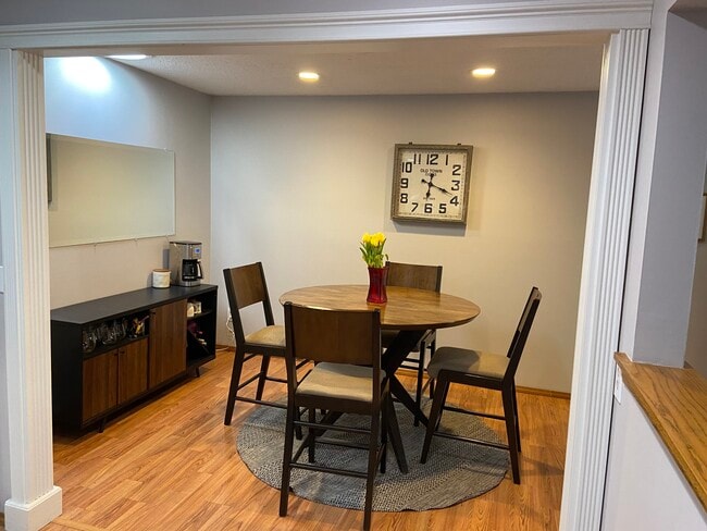 Building Photo - 3620 Independence Ave S