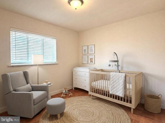 Building Photo - 2121 Patrick Henry Dr