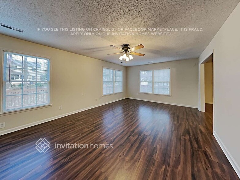 Building Photo - 6336 Dry Fork Ln