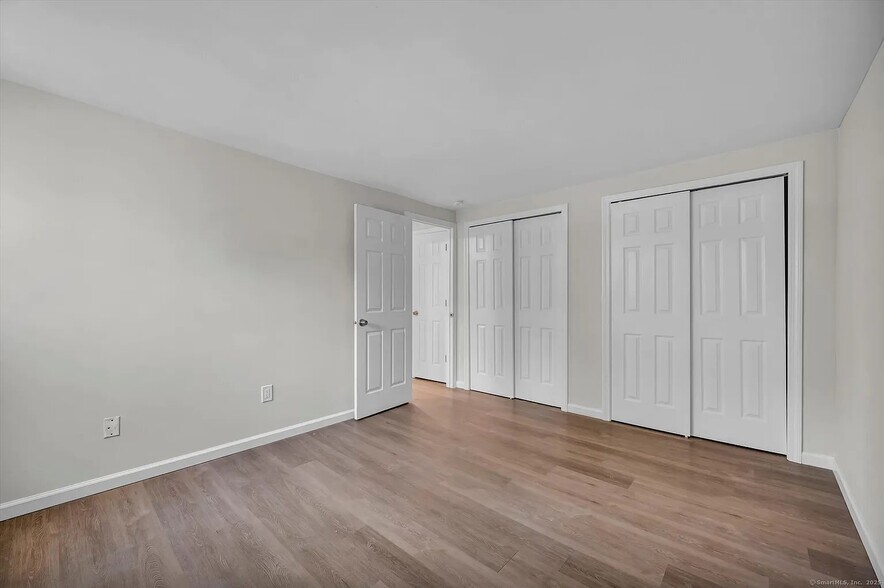 Building Photo - 56 Burgundy Hill Ln