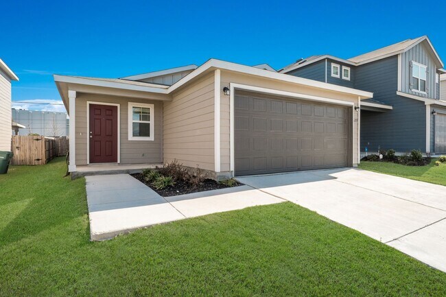 Building Photo - 3-Bedroom Home with Flexible Office Space