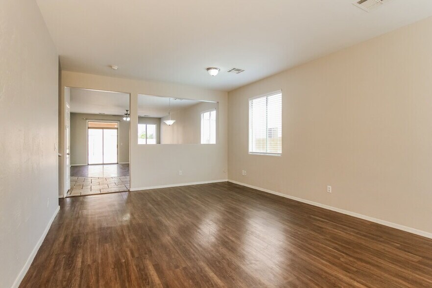 Building Photo - 6829 S 68th Ln