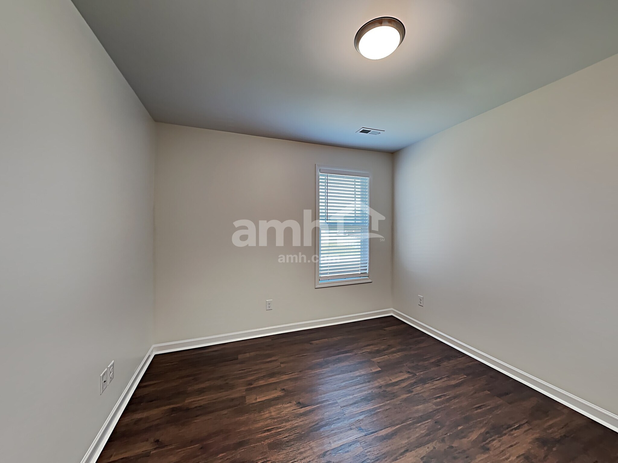 Building Photo - 1009 Fieldmere Pl