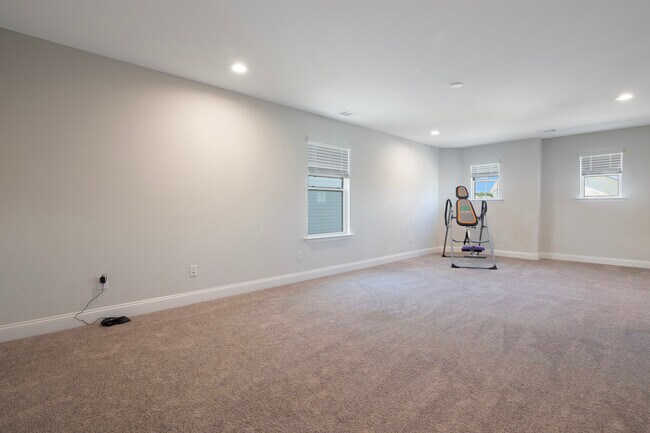 Building Photo - 240 Raines Wy