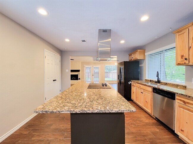 Building Photo - 3735 Hickory Knob Dr