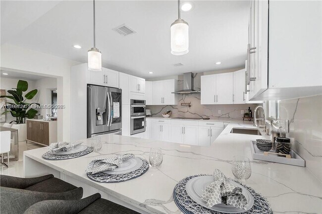 Building Photo - 224 E Acre Dr