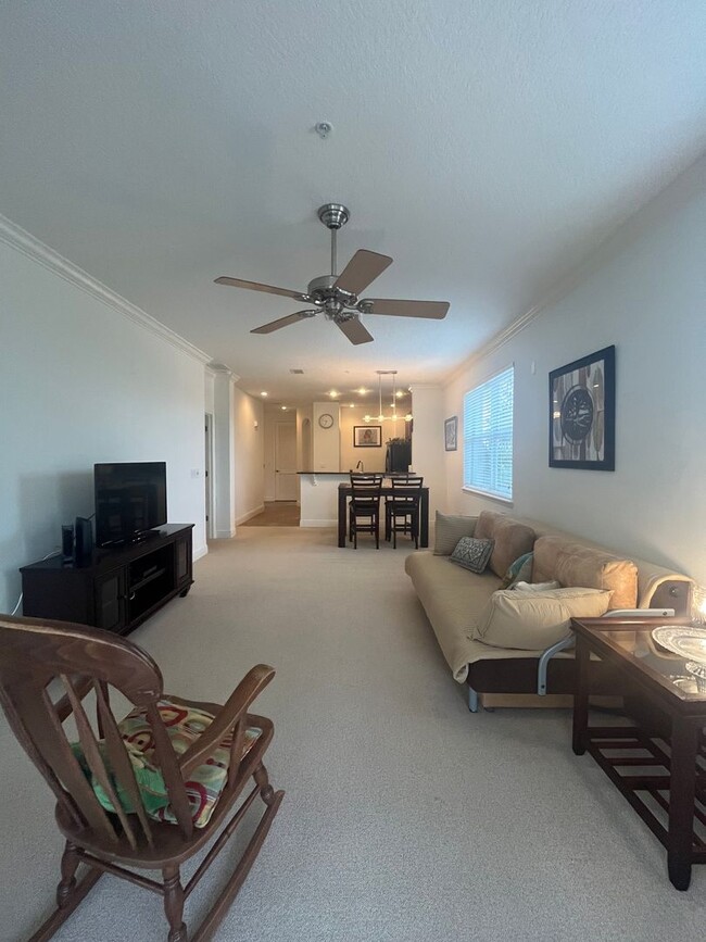 Building Photo - FURNISHED 2/2 condo in The Tidelands!