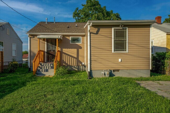 Building Photo - Cozy 2 Bedroom, 1 Bathroom Home in Manches...