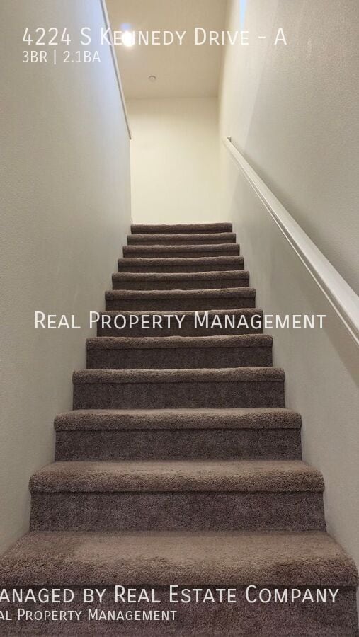 Building Photo - 4224 S Kennedy Dr