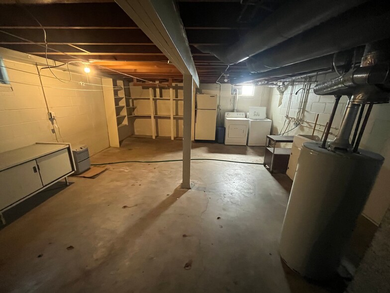 Building Photo - 3825 41st St