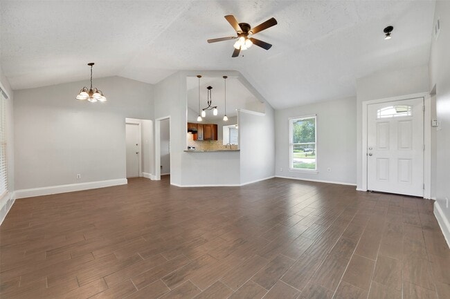 Building Photo - 2502 Ewell Dr