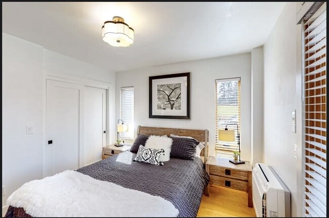 Building Photo - $2,700 - All Utilities Included Modern ADU with Two Bedrooms Townhouse Ready For Lease!