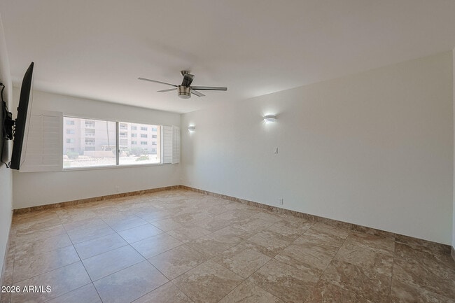 Building Photo - 7920 E Camelback Rd