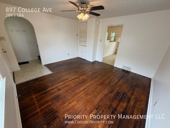 Building Photo - 897 College Ave