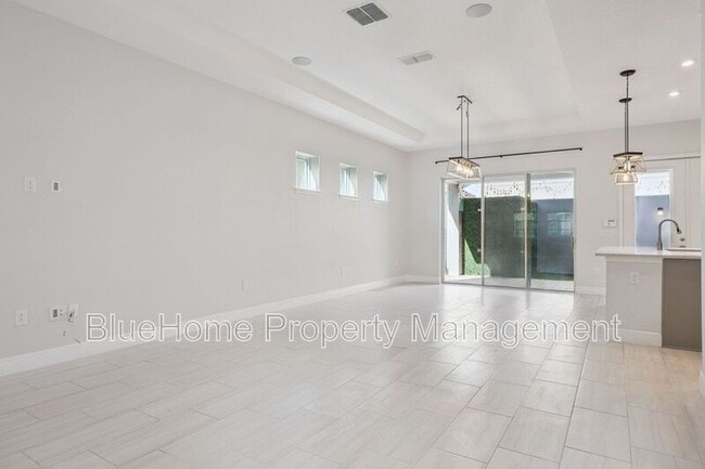 Building Photo - 8451 Nemours Pkwy