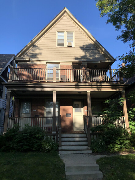 Front Of House - 2512 N Humboldt Blvd