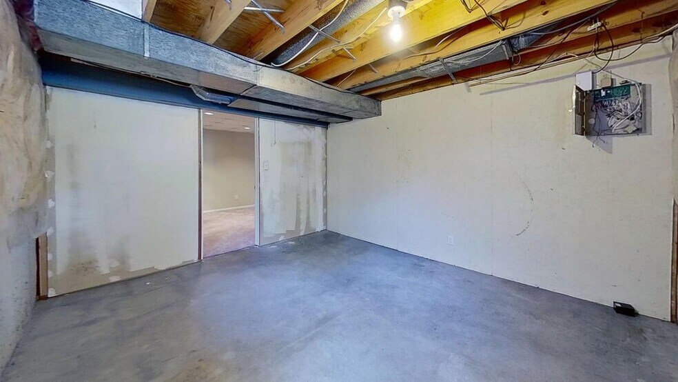 Building Photo - 3712 Oil Creek Dr