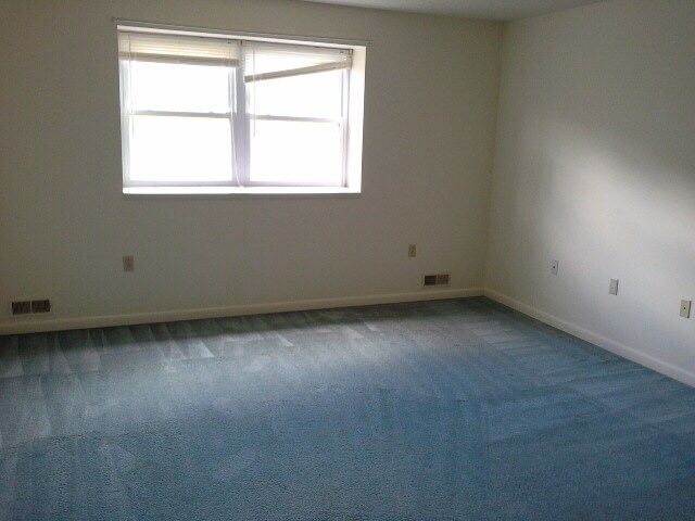 Bed rm - 1110 Madison Ave