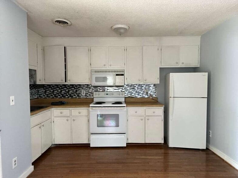 Building Photo - 600 Boundary Ave