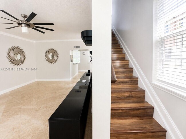 Building Photo - 2069 S Ocean Dr