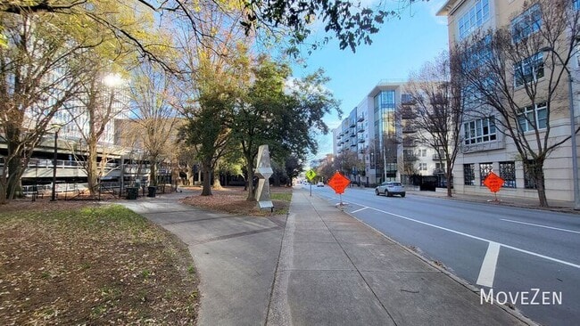 Building Photo - 317 W Morgan St