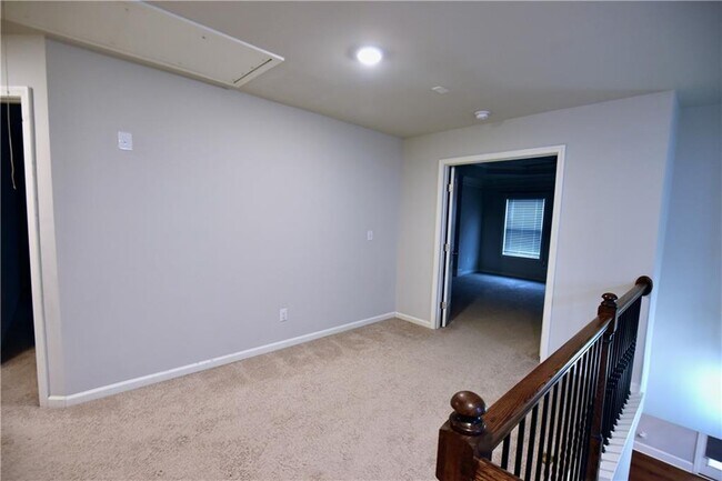 Building Photo - 4358 Mantova Dr NE