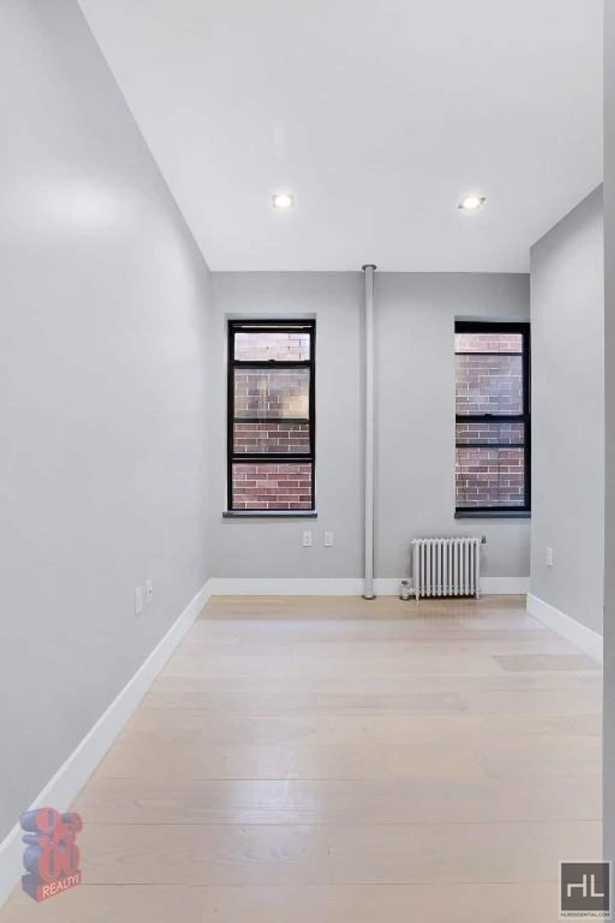 Building Photo - STANTON ST.