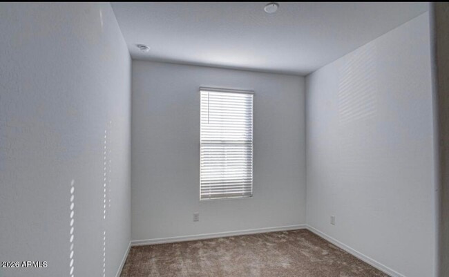 Building Photo - 1266 E Kingman St