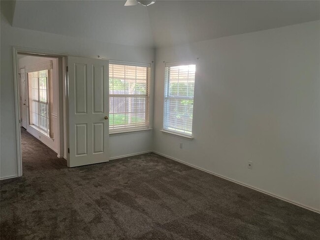 Building Photo - 209 Bryce Canyon Dr