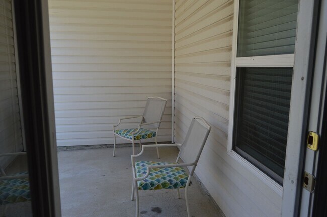Building Photo - Hammock Bay 4 bedroom 3 bath home - corner...