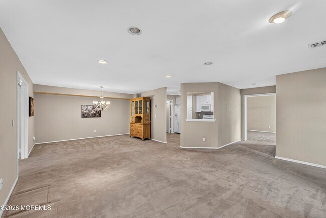 Building Photo - 398 Hampton Pl