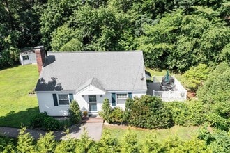 Building Photo - 68 Oak Hill Rd