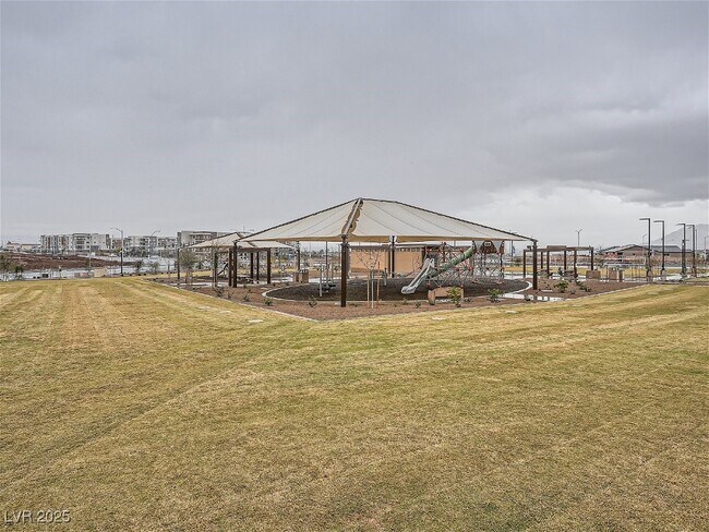 Building Photo - 336 Larksong Ave